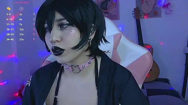 Snapshot of Hachiko_Love chatting on March 7, 2:41 am Hachiko Love online show from March 7, 2:41 am