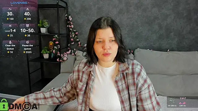 Snapshot of Michele_Greenn chatting on October 26, 1:11 am Michele Greenn online show from October 26, 1:11 am