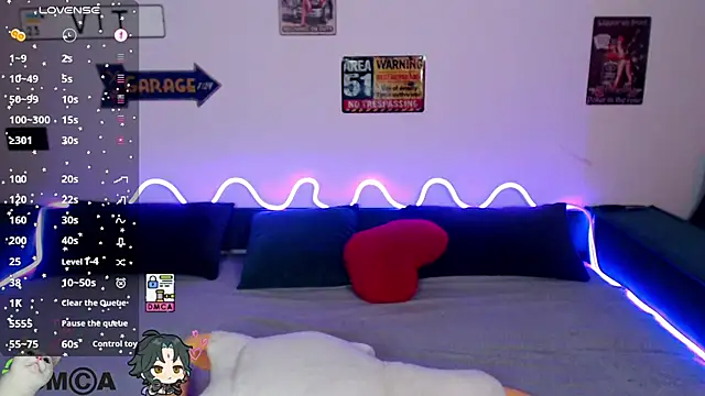 AmourLily online show from June 1, 6:37 am