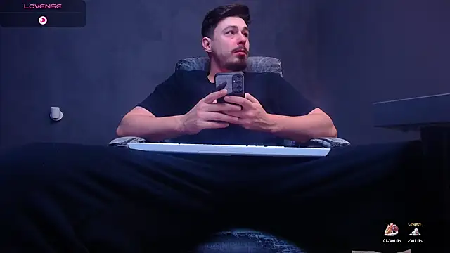 EnzoRace online show from January 10, 8:05 am