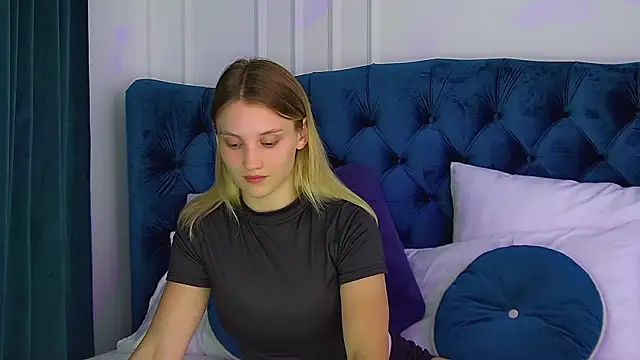 StacyEvances online show from July 14, 6:35 pm
