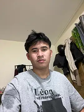 Snapshot of Adim-pinoy146 chatting on June 14, 7:27 pm Adim-pinoy146 online show from June 14, 7:27 pm