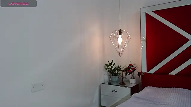 iisabella noa online show from November 7, 7:58 pm