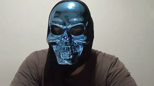 Snapshot of giova17cm chatting on October 12, 9:25 pm giova17cm online show from October 12, 9:25 pm