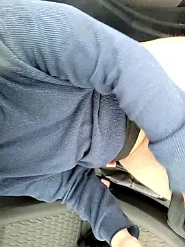 Snapshot of giova17cm chatting on March 5, 10:44 am giova17cm online show from March 5, 10:44 am