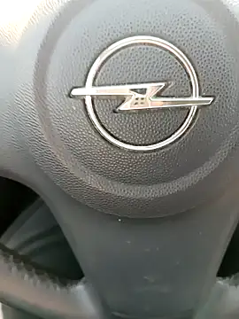 Snapshot of giova17cm chatting on March 9, 10:41 am giova17cm online show from March 9, 10:41 am