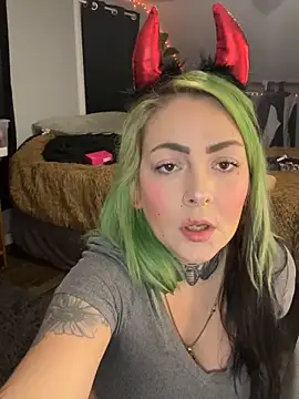 Snapshot of ninabobina666 chatting on October 28, 10:56 pm ninabobina666 online show from October 28, 10:56 pm