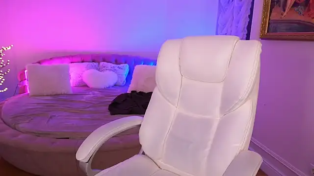 EricaSin online show from January 5, 5:27 pm