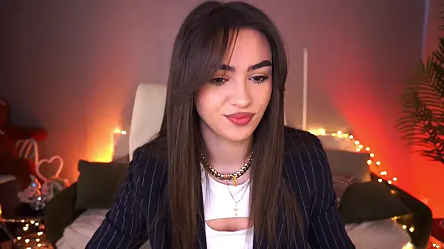 EricaSin online show from May 3, 6:30 am