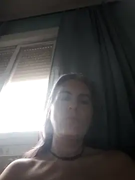 est 82 online show from October 26, 9:15 am