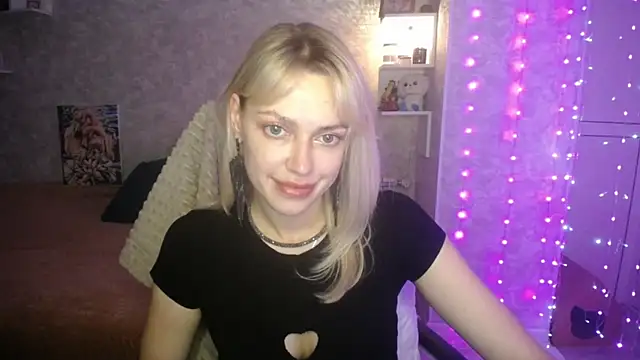 NickyAdamidi online show from October 25, 5:51 pm