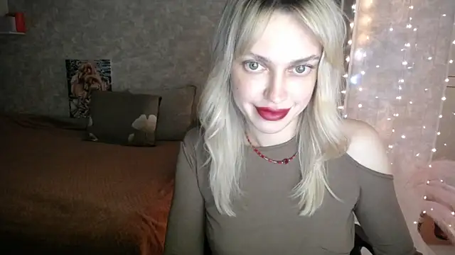 NickyAdamidi online show from December 2, 4:35 pm