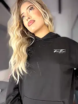 MystiqueXXX online show from February 27, 1:11 pm