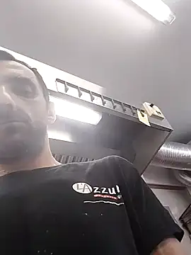 hotmen83 online show from October 7, 9:39 am