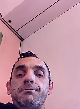 hotmen83 online show from March 20, 2:11 pm