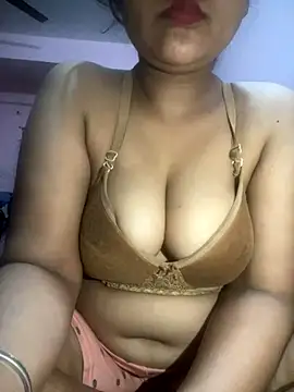 Snapshot of mona_15 chatting on October 1, 11:11 pm mona 15 online show from October 1, 11:11 pm