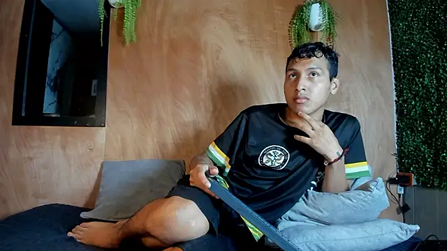 spicy adonhis online show from March 27, 1:22 pm