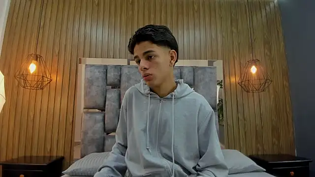 owen  johnson online show from December 2, 11:37 am