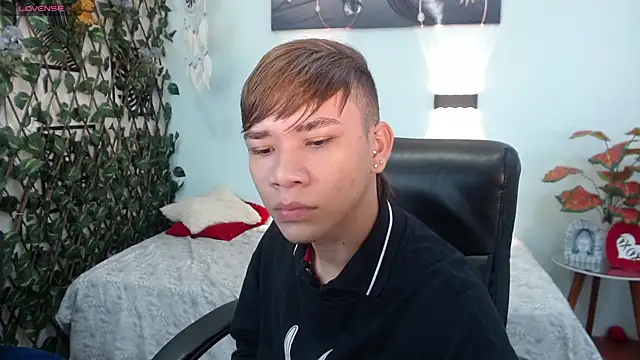 nathanclay online show from September 11, 12:38 pm