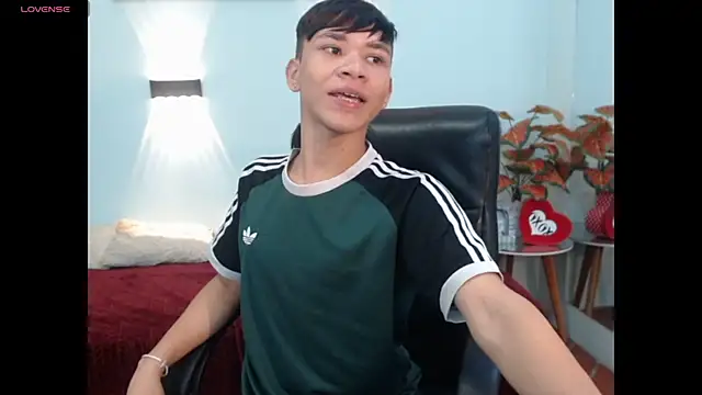 nathanclay online show from September 18, 3:19 am