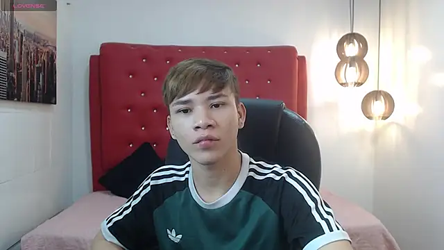 nathanclay online show from November 27, 3:41 am