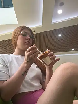  Cristalfoxx4 online show from September 29, 10:25 pm