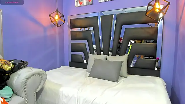 lilyth adam online show from December 2, 1:55 am