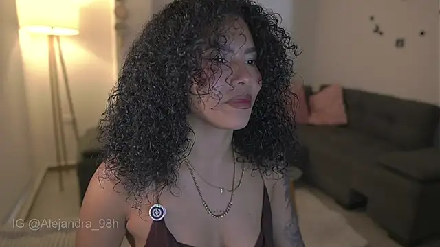 Snapshot of kyria_1 chatting on November 12, 10:30 pm kyria 1 online show from November 12, 10:30 pm