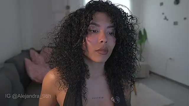 kyria 1 online show from January 8, 10:12 pm