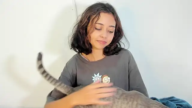 brisazanes online show from March 13, 11:50 am