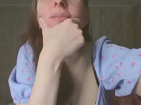 Snapshot of CandiCole chatting on March 2, 3:20 am CandiCole online show from March 2, 3:20 am