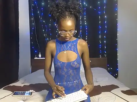 wild smile online show from October 1, 1:00 am