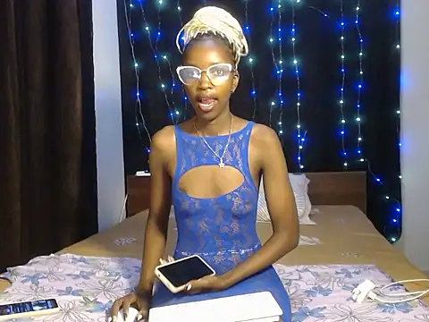 wild smile online show from October 13, 6:41 pm