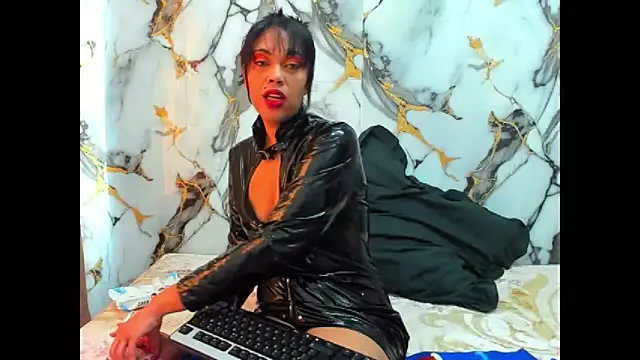 Snapshot of indiandesire4u69 chatting on September 15, 6:35 am indiandesire4u69 online show from September 15, 6:35 am