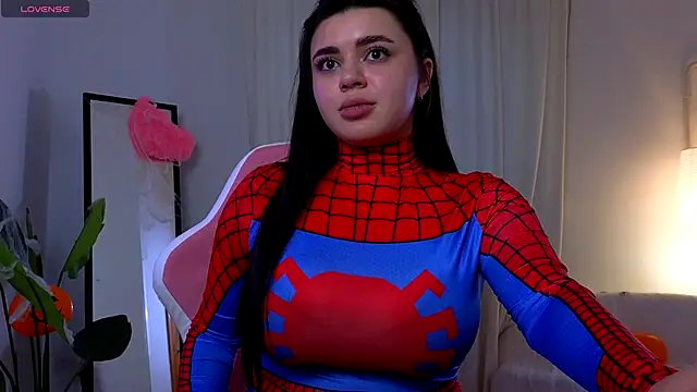 courtneyk  online show from October 30, 2:07 pm