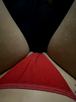 Snapshot of Darkfemminineenergy22 chatting on December 15, 8:13 pm Darkfemminineenergy22 online show from December 15, 8:13 pm