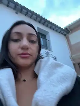 Ninabigtitied online show from November 23, 4:51 pm