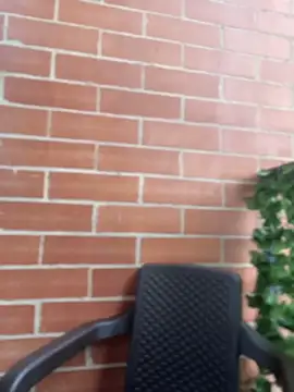 Ninabigtitied online show from April 24, 5:04 pm