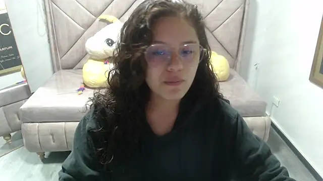 Velvet Moon V online show from October 29, 1:13 pm