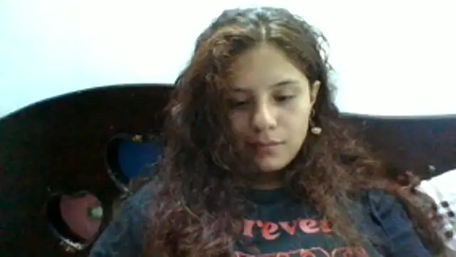 Snapshot of Velvet_Moon_V chatting on June 10, 2:56 am Velvet Moon V online show from June 10, 2:56 am