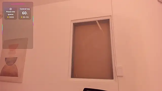 naishaa  online show from February 19, 7:10 pm