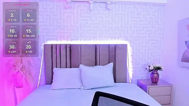 naishaa  online show from March 19, 6:34 pm