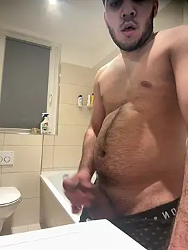 Snapshot of edeka12 chatting on February 2, 8:29 pm edeka12 online show from February 2, 8:29 pm