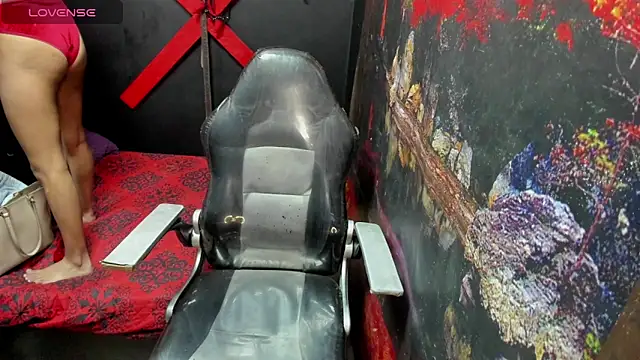 Snapshot of miatentazione chatting on November 14, 1:10 pm miatentazione online show from November 14, 1:10 pm