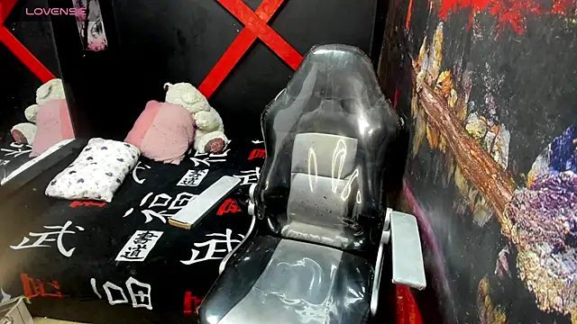 Snapshot of miatentazione chatting on November 25, 1:33 pm miatentazione online show from November 25, 1:33 pm