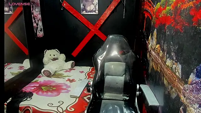 Snapshot of miatentazione chatting on December 3, 12:14 pm miatentazione online show from December 3, 12:14 pm