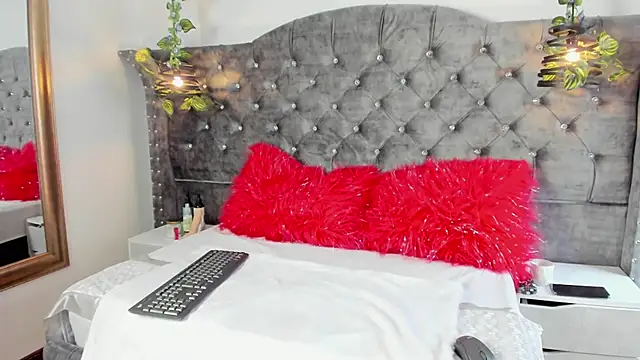 Snapshot of Blushhabex chatting on September 27, 1:27 pm Blushhabex online show from September 27, 1:27 pm