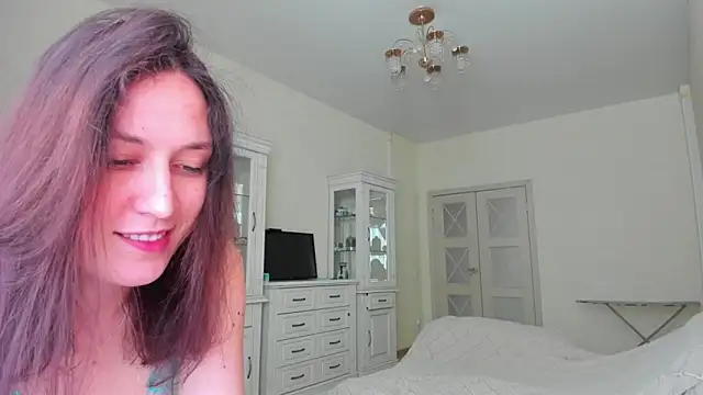 Mary Queeny online show from May 2, 9:47 am