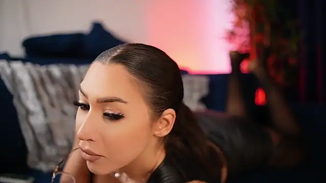  ChloeLee  online show from December 2, 7:25 am