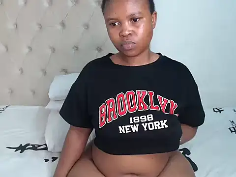 Snapshot of Lolly_Ramochele chatting on October 4, 8:29 pm Lolly Ramochele online show from October 4, 8:29 pm